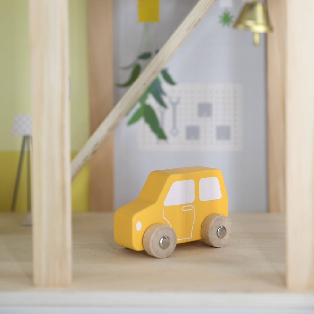 Family Dollhouse Set
