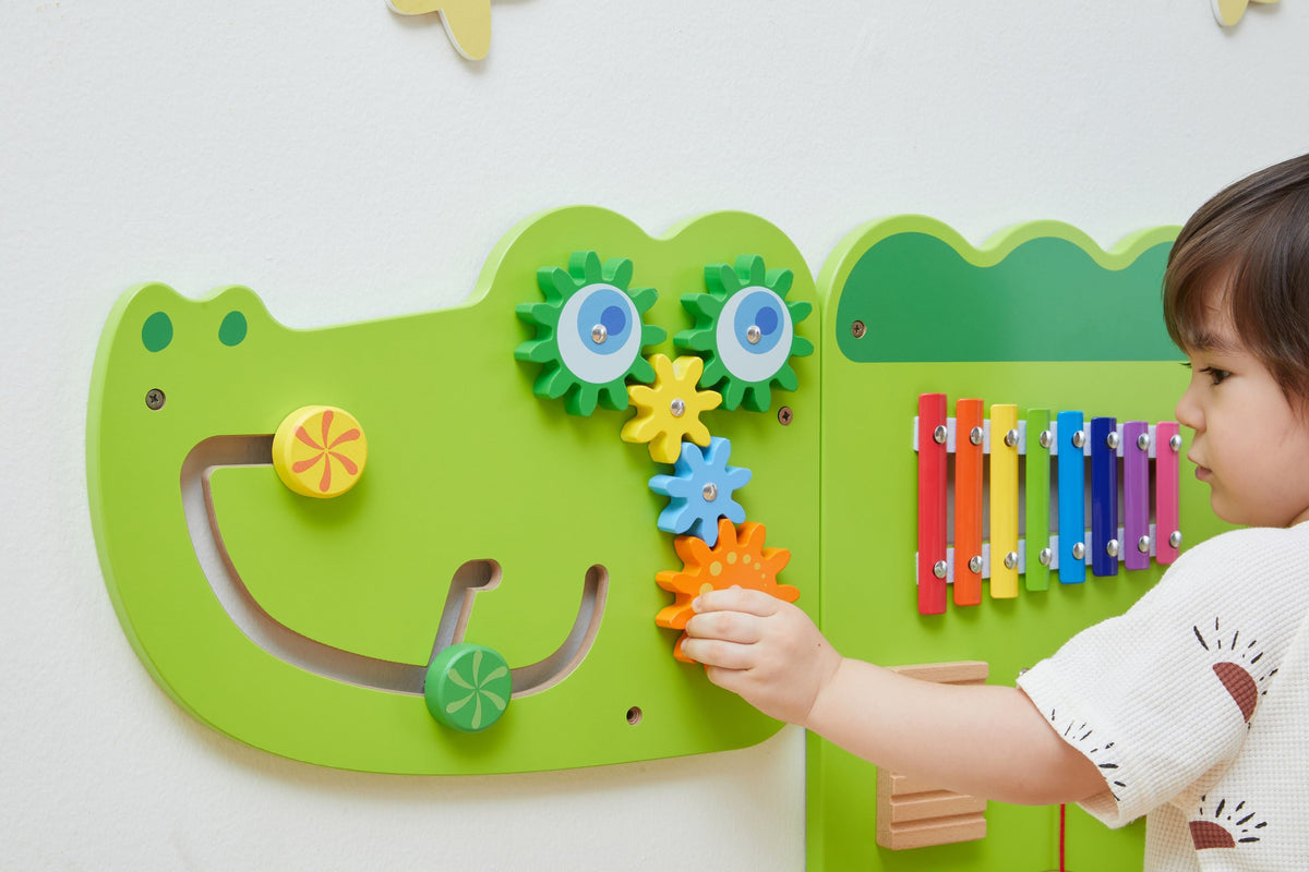 Crocodile Sensory Board